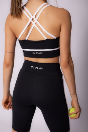 BERMUDA ALONGADA PRETA COM LISTRAS BRANCA